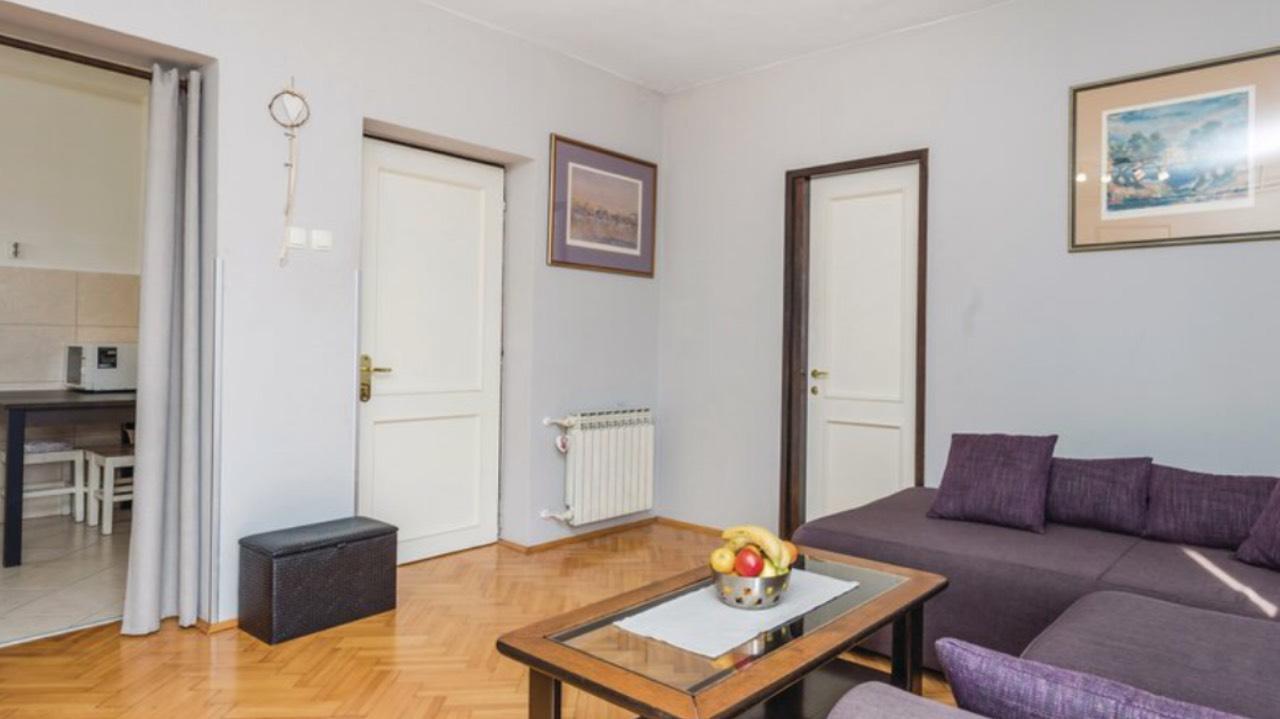 Gina Apartma *